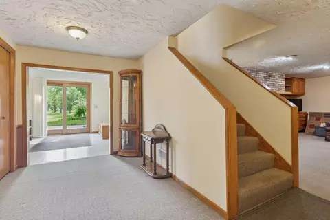 Entry Way - 3316 Red Fox Dr, Hamel, MN 55340 photo 4 of 5