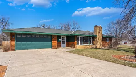 610 Business 23 W, Paynesville, MN 56362