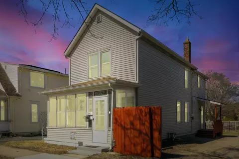 345 Michigan St, Saint Paul, MN 55102