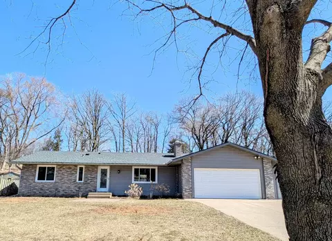 13758 Fordham Ct, Apple Valley, MN 55124