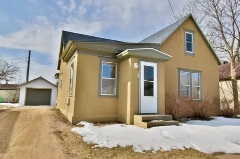 517 8th St S, Sauk Centre, MN 56378