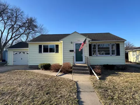306 Jean Ave, Marshall, MN 56258