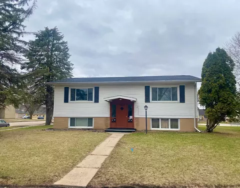 1351 5th Ave SE, Rochester, MN 55904
