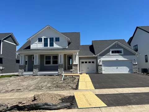 3826 Vista View Ct, Chaska, MN 55318
