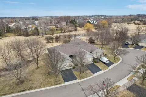 9450 Winslow Chase, Maple Grove, MN 55311