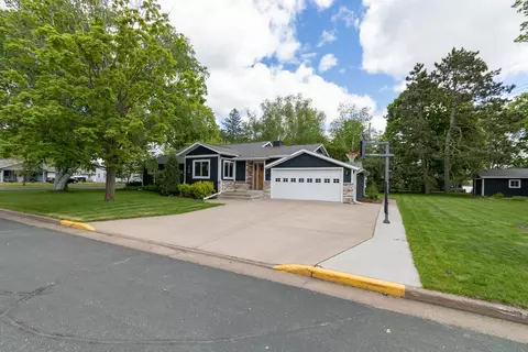 800 E Park Ave, Luck, WI 54853 photo 5