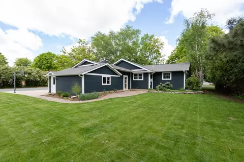 800 E Park Ave, Luck, WI 54853 photo 3