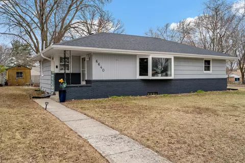 6640 Mckinley St NE, Fridley, MN 55432
