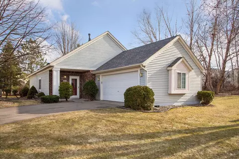 2611 Oak Ridge Trl, Woodbury, MN 55125