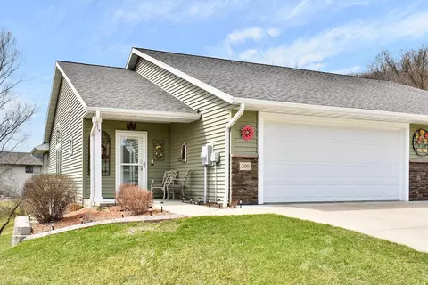 200 Janet Marie Ln, Winona, MN 55987