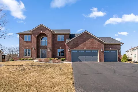 15042 Valley View Dr, Savage, MN 55378