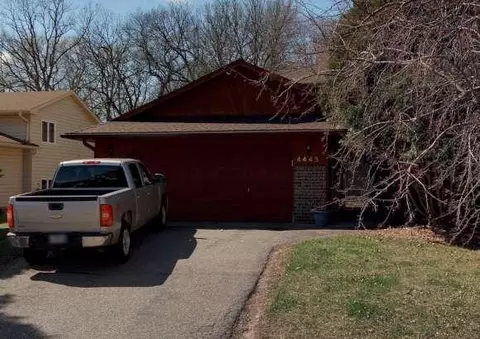 4445 Lynx Ct, Eagan, MN 55123