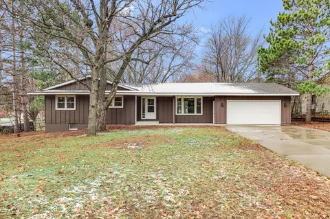 15524 Kumquat St NW, Andover, MN 55304