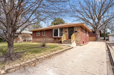 6051 4th St NE, Fridley, MN 55432