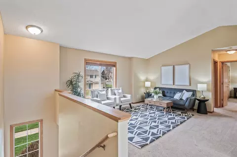 2011 Downing Ave, Shakopee, MN 55379