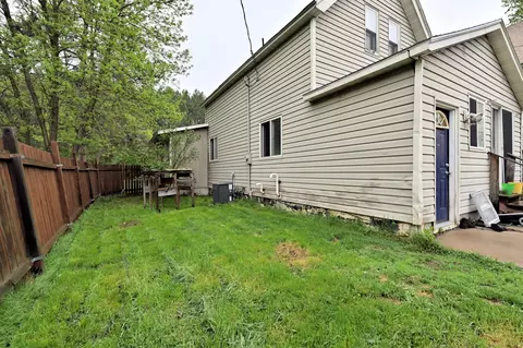 Exterior - 302 Ekman Ave, Marble, MN 55764 photo 3 of 5