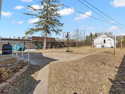 Exterior - 712 7th Ave NE, Brainerd, MN 56401 photo 3 of 6