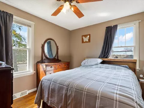 Bedroom - 712 7th Ave NE, Brainerd, MN 56401 photo 1 of 4