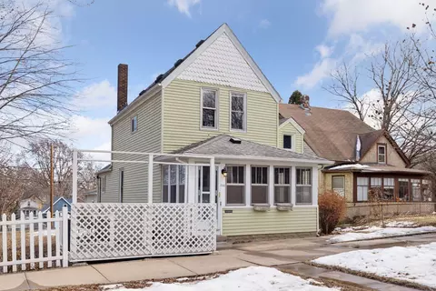 930 Humboldt Ave, West Saint Paul, MN 55118