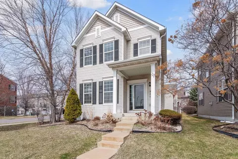 511 2nd St NE, Hopkins, MN 55343