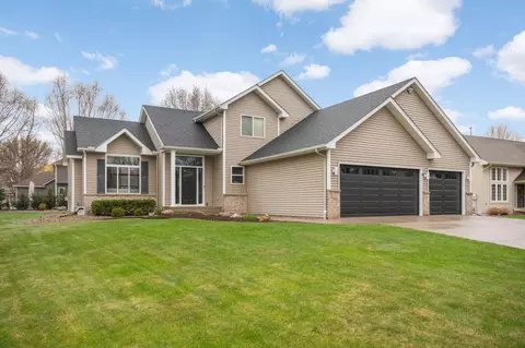 1365 Narcissus Curv, Victoria, MN 55386