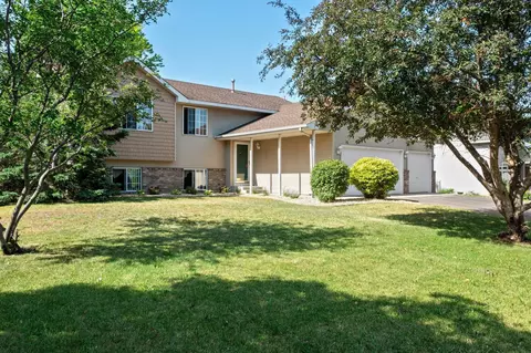 417 Elder Ave NW, Saint Michael, MN 55376