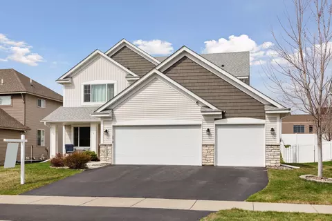 15335 Emory Ave, Apple Valley, MN 55124