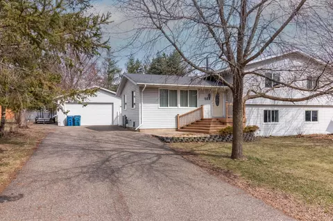 103 8th St N, Sartell, MN 56377