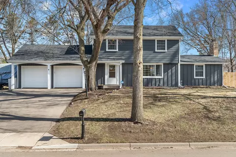 8279 Hemingway Ave S, Cottage Grove, MN 55016