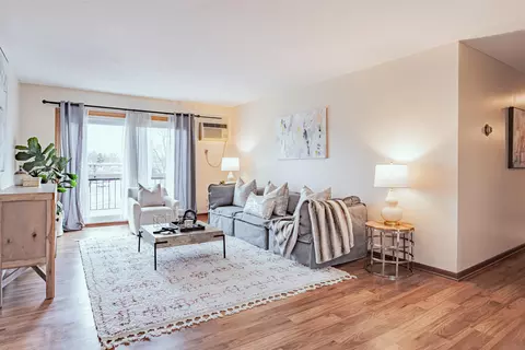 2800 Hillsboro Ave N #310, New Hope, MN 55427