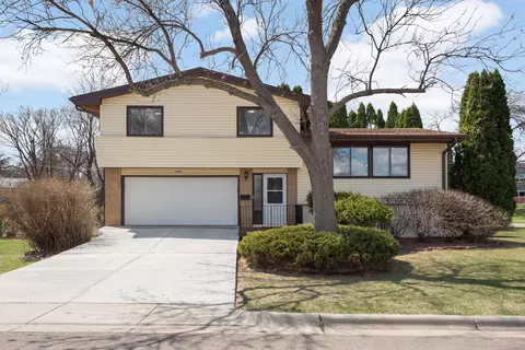 2200 Quebec Dr, Saint Louis Park, MN 55426