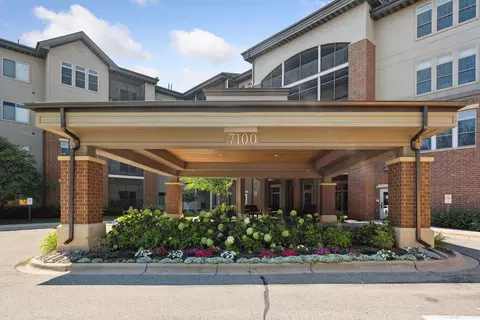 7100 Metro Blvd #206, Edina, MN 55439