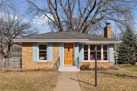 594 Clifford St, Saint Paul, MN 55104