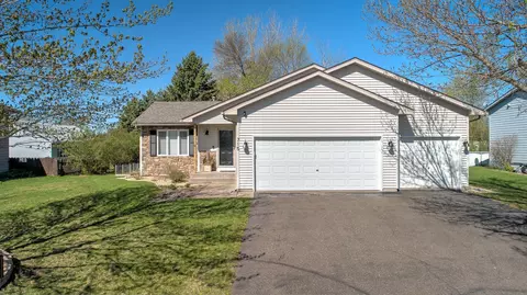 715 Village Green Ln, Mora, MN 55051