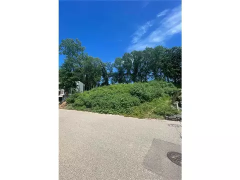 8231 Cleary Ct, Inver Grove Heights, MN 55076