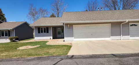 1159 Fairway Ave NW, Hutchinson, MN 55350