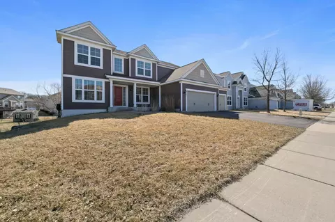 524 122nd Ave NE, Blaine, MN 55434