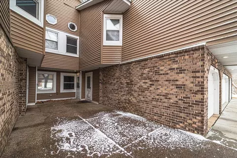 1872 Southpointe Ter #W1872, Eagan, MN 55122