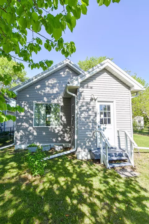 405 State Ave N, Thief River Falls, MN 56701