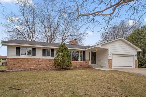 3514 Beard Curv, Bloomington, MN 55431