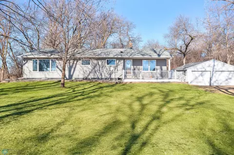 17765 89th St SE, Wahpeton, ND 58075