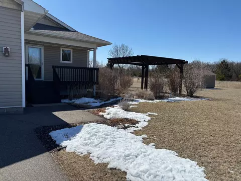 1073 Prairiewood Dr SW, Pillager, MN 56473