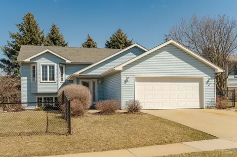 3604 11th Ave SW, Rochester, MN 55902