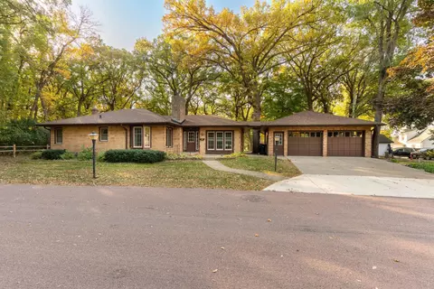 808 E Glenway St, Fergus Falls, MN 56537
