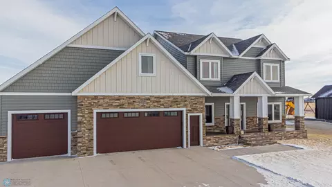 119 Westview Ln, Horace, ND 58047