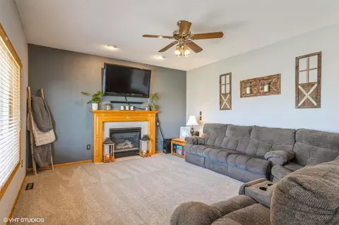 Living - 1949 Eagle Trl, Centerville, MN 55038 photo 1 of 4