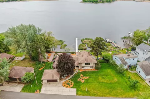 1904 N Ham Lake Dr NE, Ham Lake, MN 55304