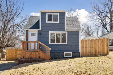 4921 Tuxedo Blvd, Mound, MN 55364