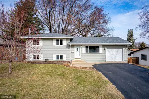 3657 Hillsboro Ave N, New Hope, MN 55427