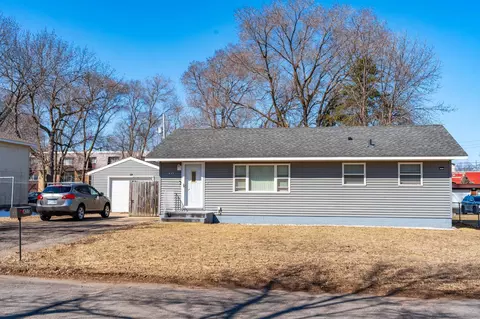 435 32nd Ave N, Saint Cloud, MN 56303